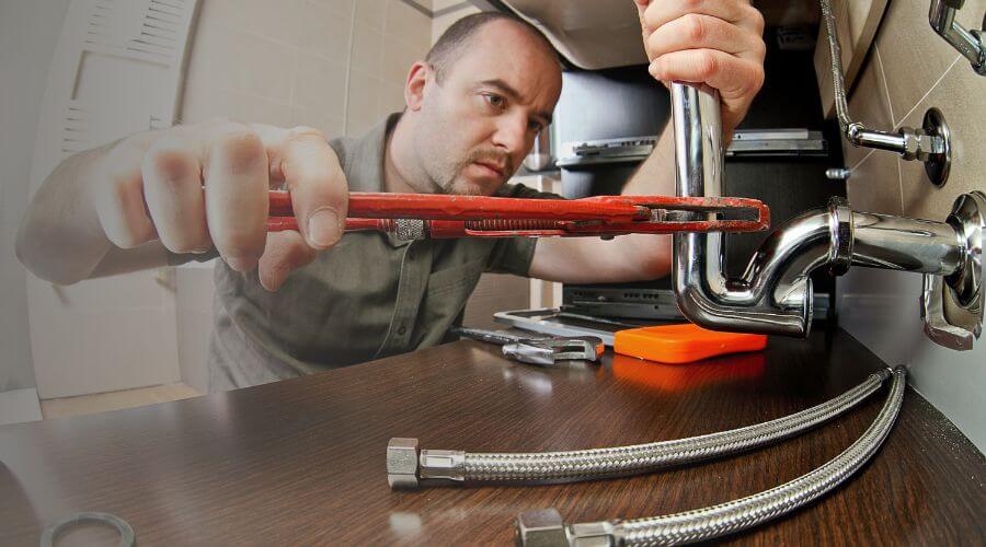 Professional Water heater repair in Sumner, MI